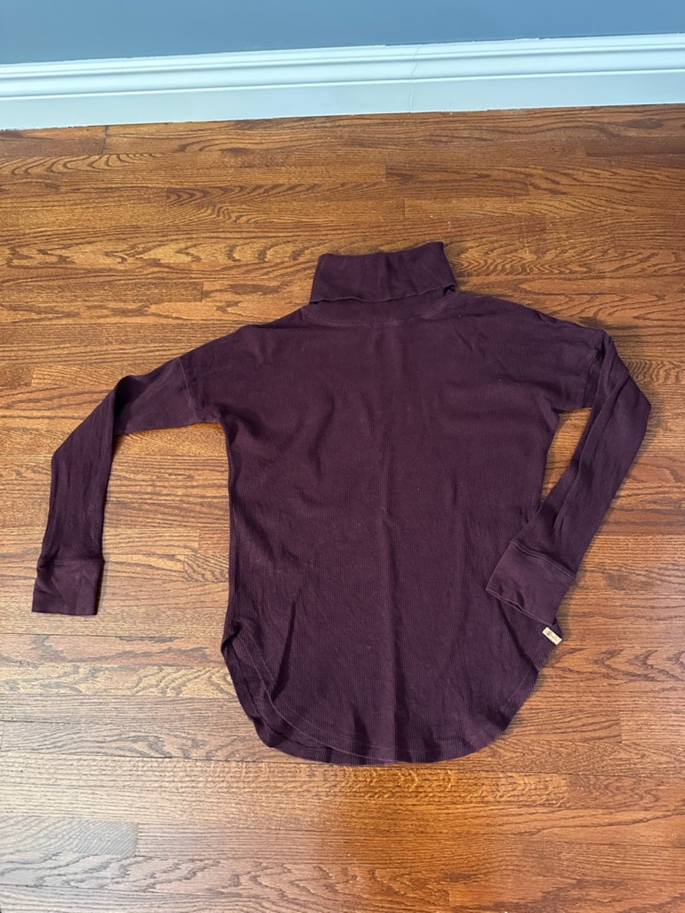 Tentree Highwood Turtleneck Sweater – Size Medium 🍂